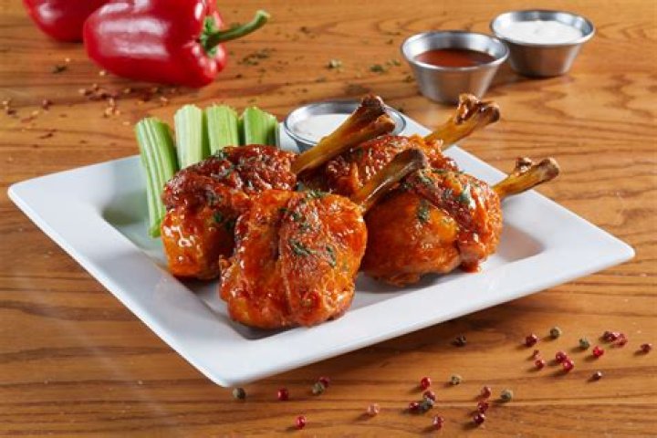 chilis wings
