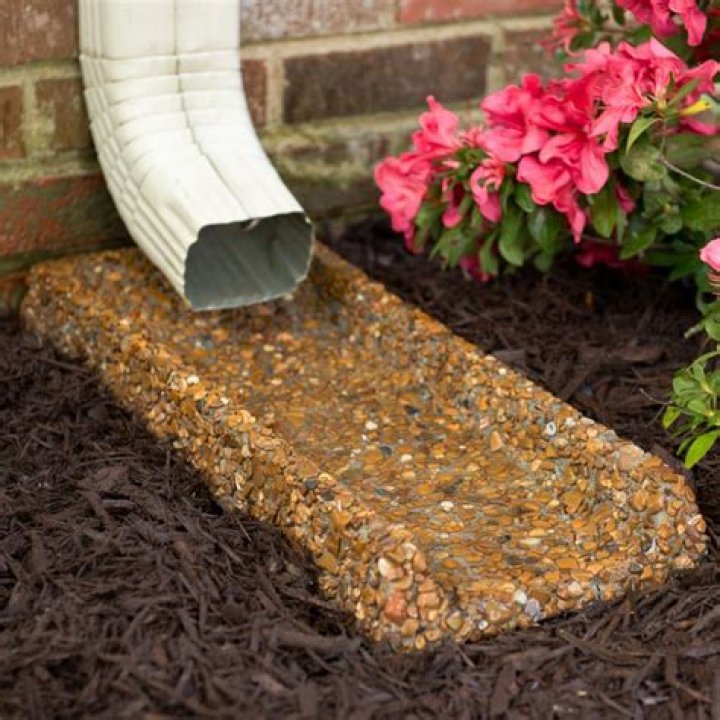 downspout splash block