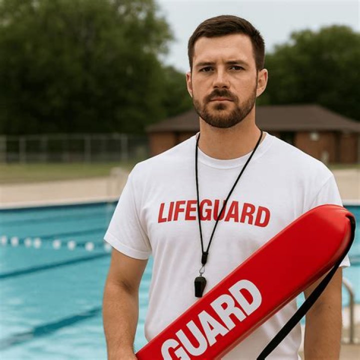how much do lifeguards make