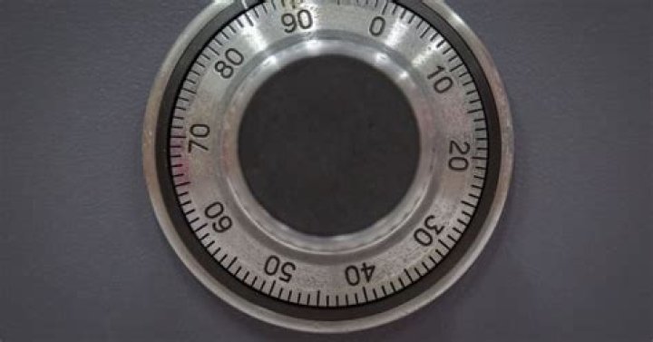 how to open a safe with 3 number combination