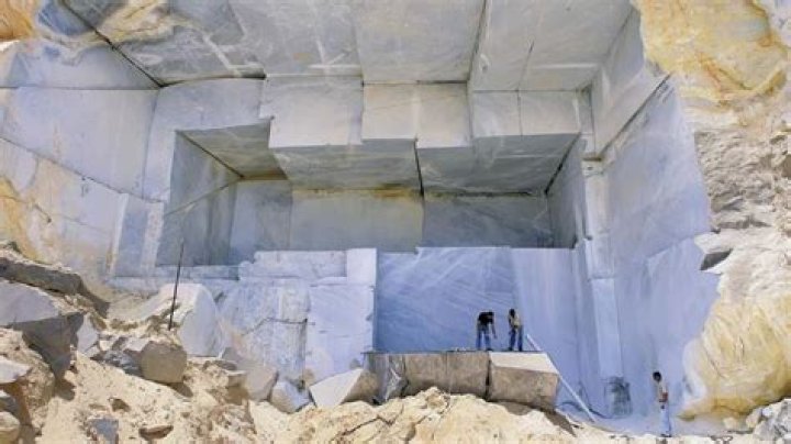 is quartz cheaper than granite