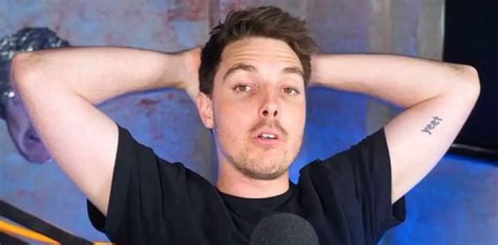 lazarbeam net worth