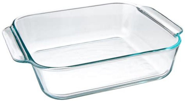 pyrex casserole dish