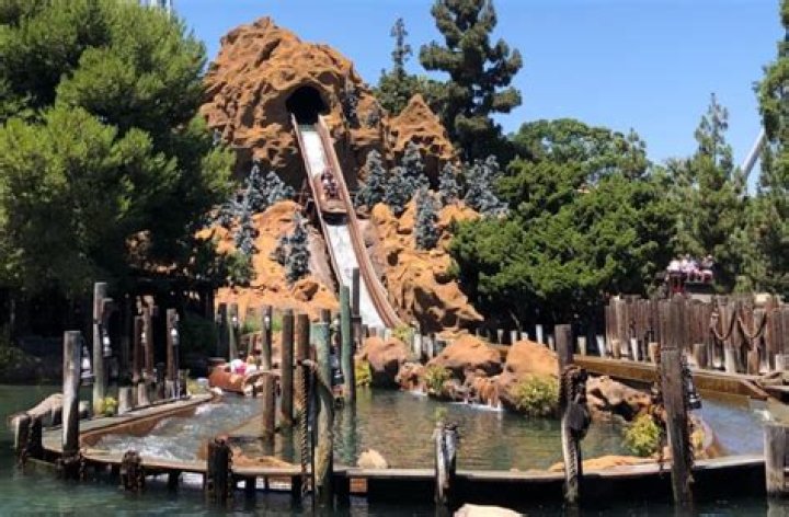 timber mountain log ride